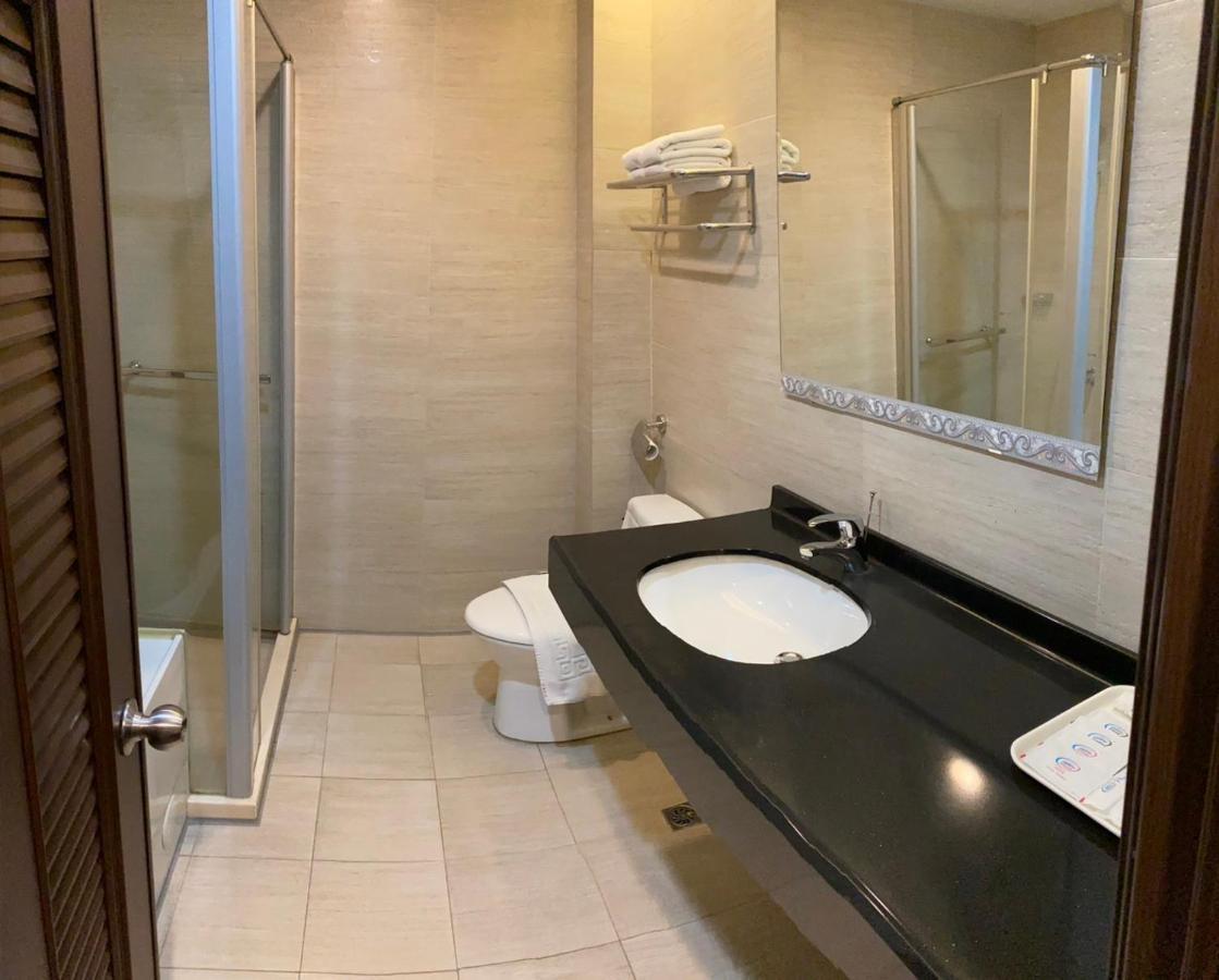 Home Full Hotel Jincheng Εξωτερικό φωτογραφία