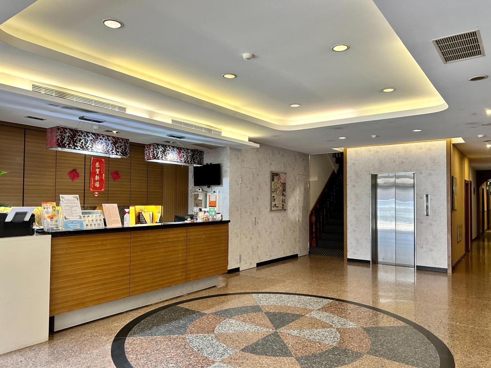 Home Full Hotel Jincheng Εξωτερικό φωτογραφία
