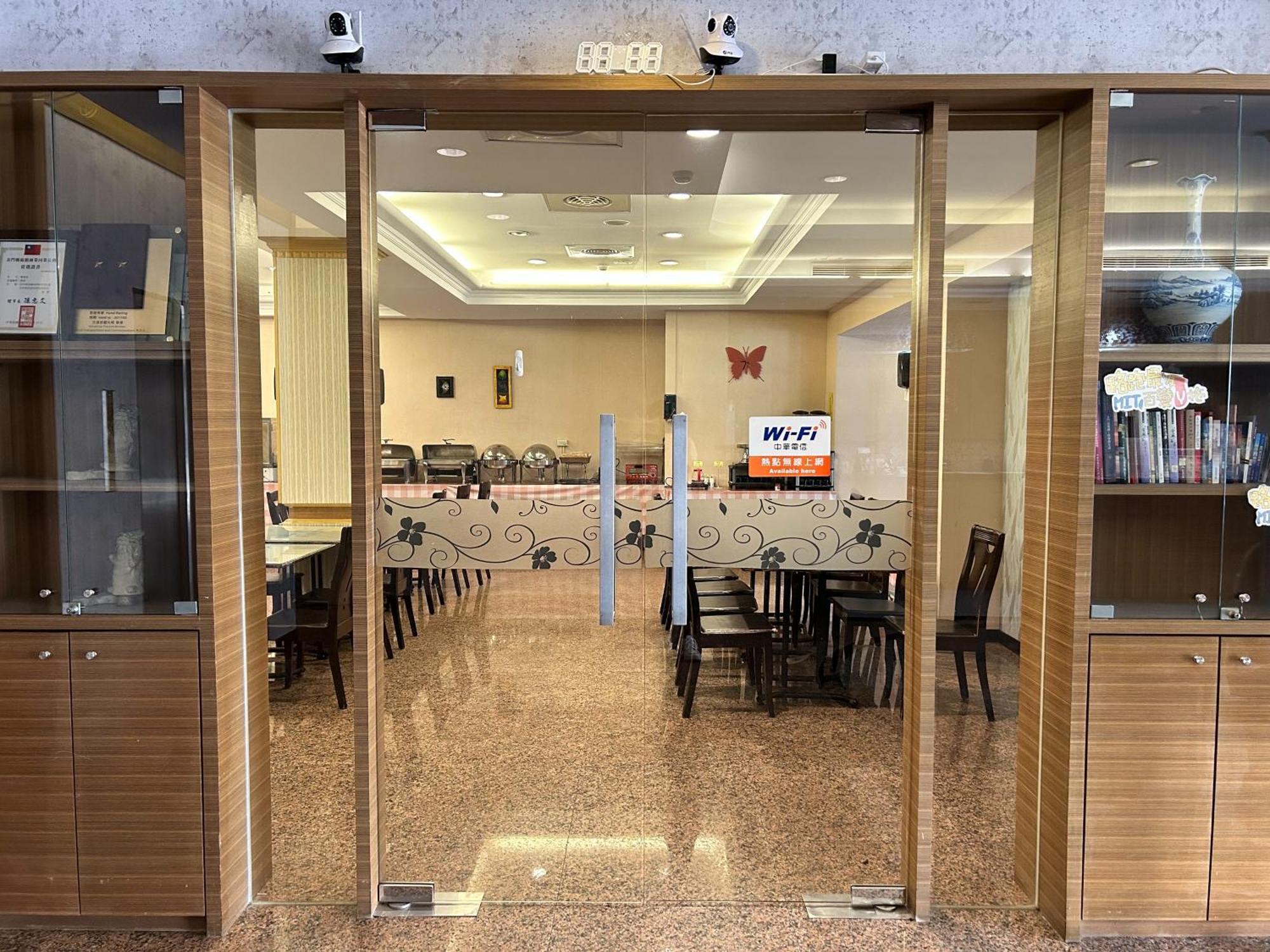 Home Full Hotel Jincheng Εξωτερικό φωτογραφία